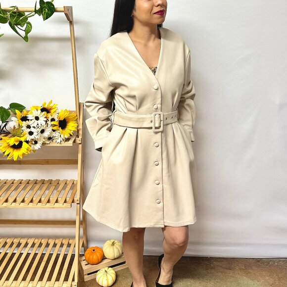 Pearl White Leather Coat - Picture 3 of 7